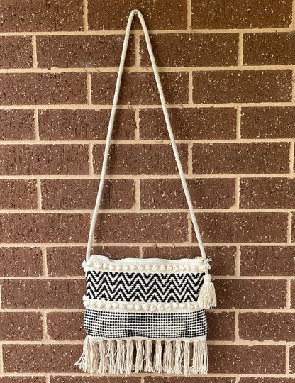 Handmade Boho Small Shoulder Bags Stylish Sling Beach Bags Wholesale