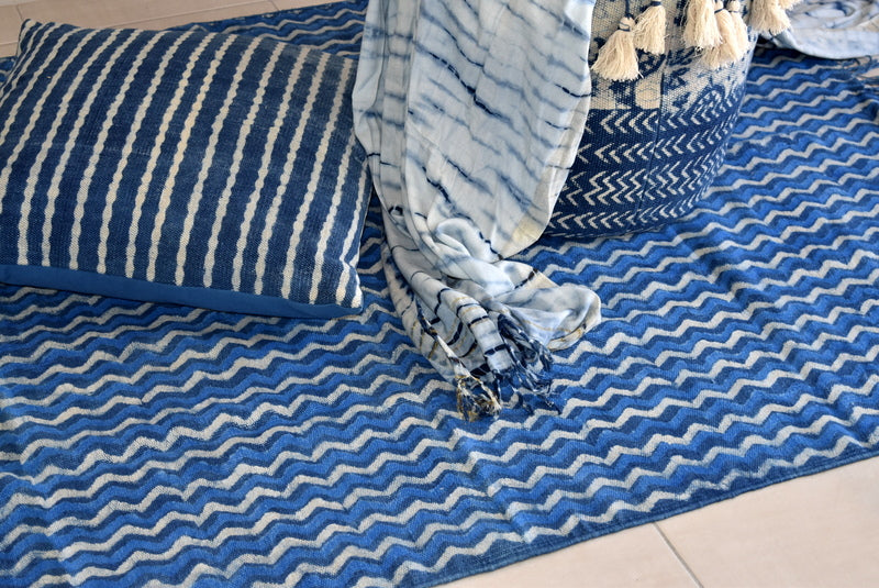 Handmade Geometrical Block Zigzag Print Indigo Cotton Dhurrie Carpet - Adore India   
