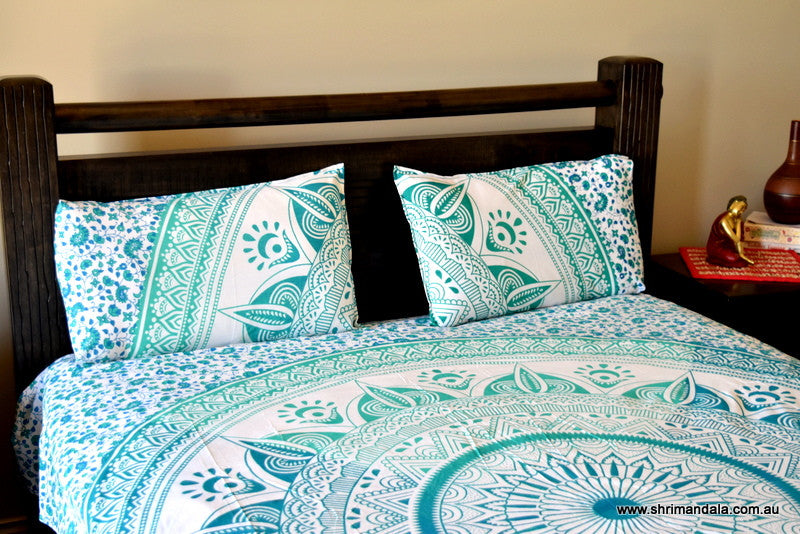 Daisy Turquoise Ombre Mandala Duvet Cover - Adore India   