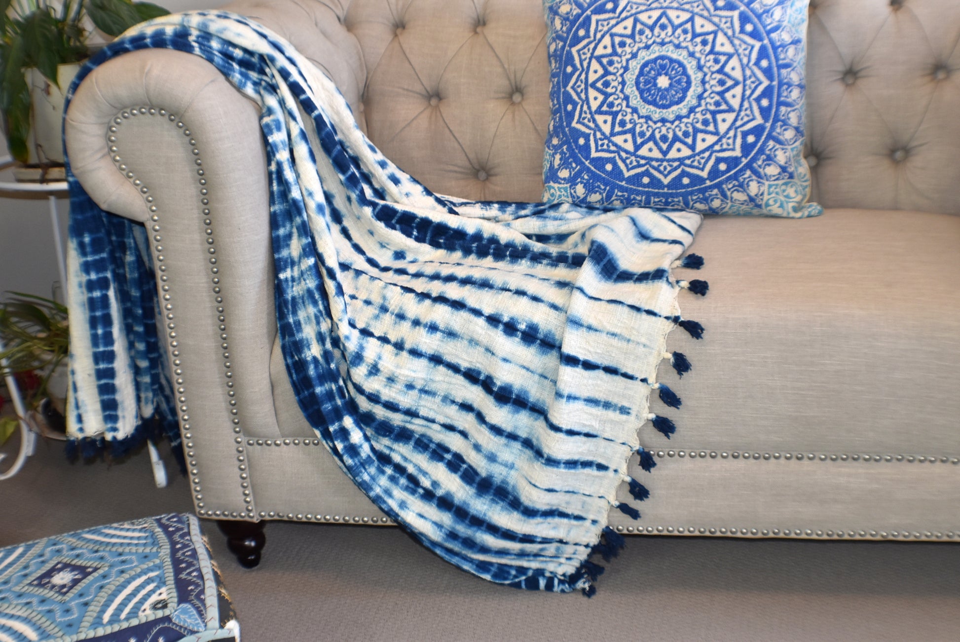Indigo Tie and Dye  Shibori Cotton Sluby Bohemian Throw - Adore India   