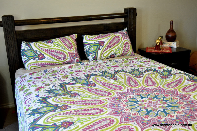 Bohemian Paisley Green Mandala Duvet Set - Adore India   