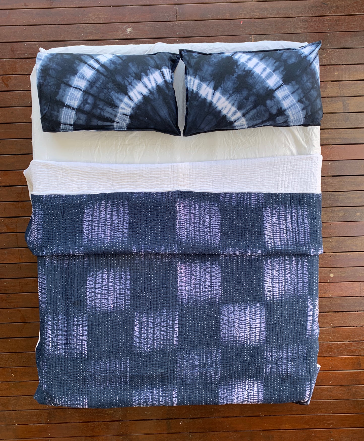 Handmade Indigo Tie dye Boxed Quilted Reversible Kantha Quilt - Adore India   